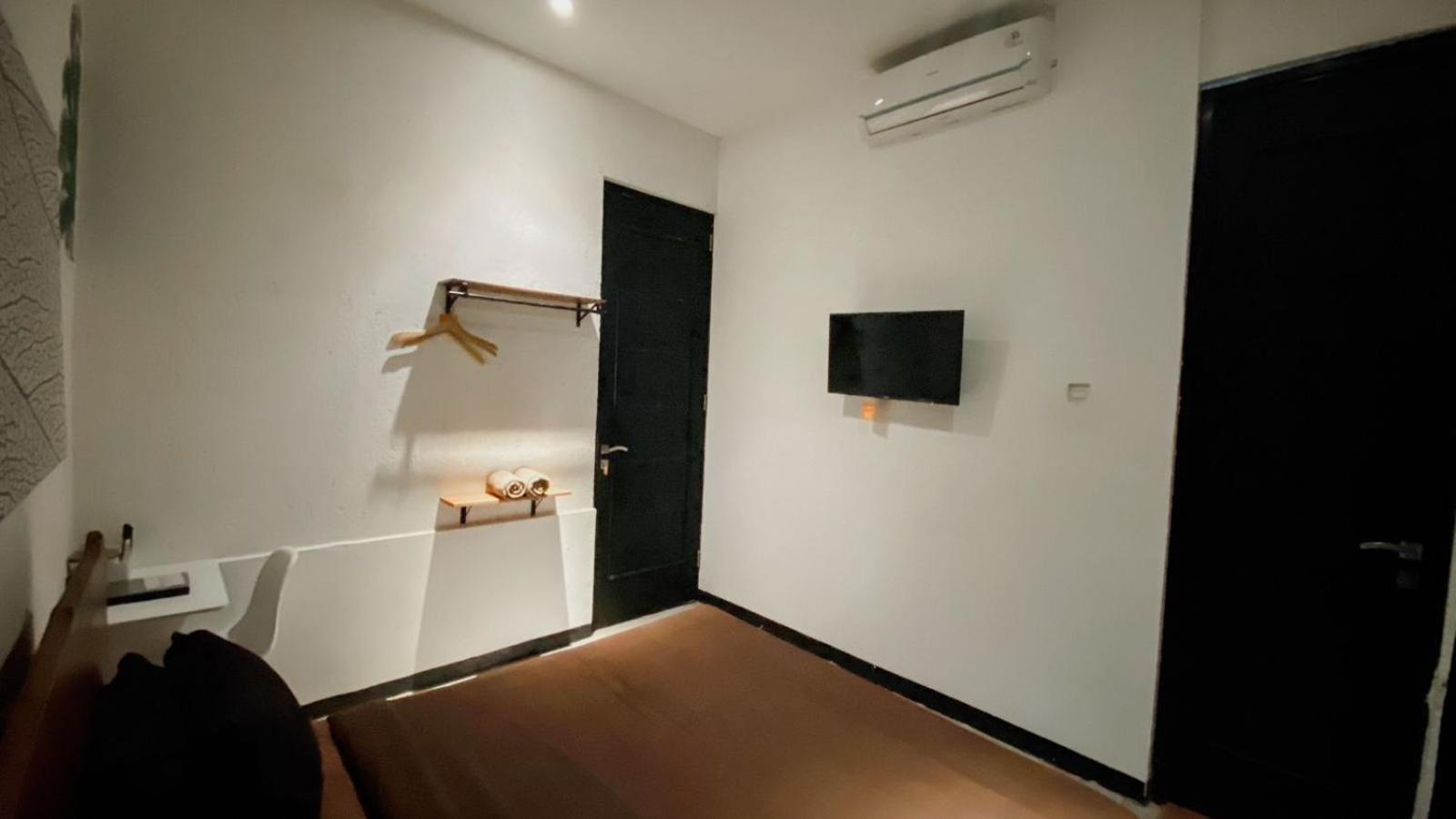 Escotel Tempekan Guest House Canggu  Ngoại thất bức ảnh